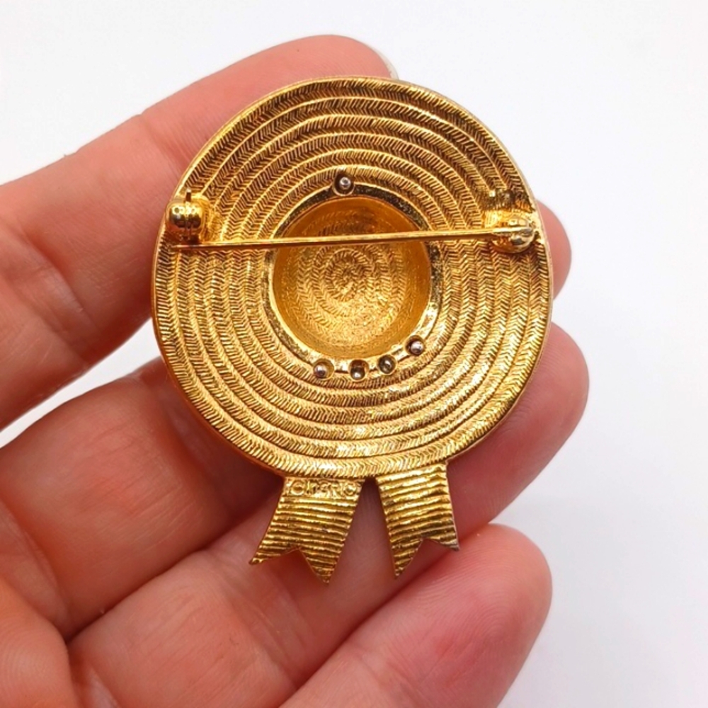 Ciner Gold Tone Hat Brooch With Flowers - Picture 5 of 6